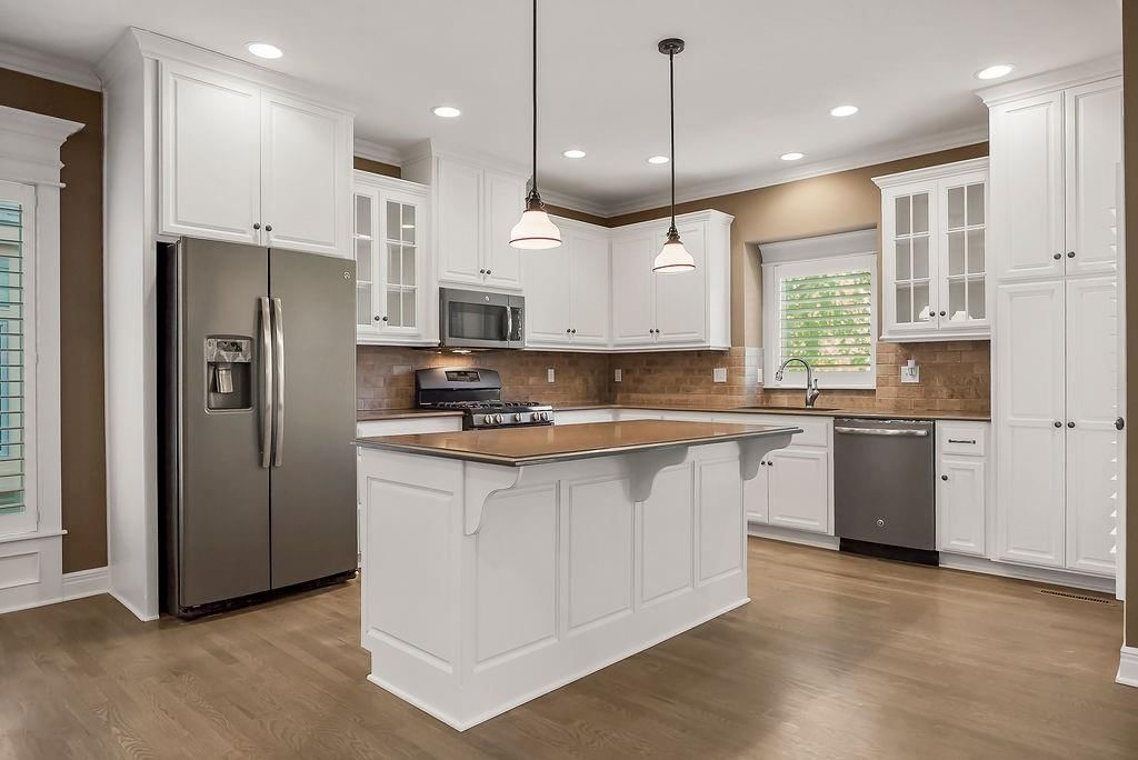 8539 Barstow Street — photo 10
