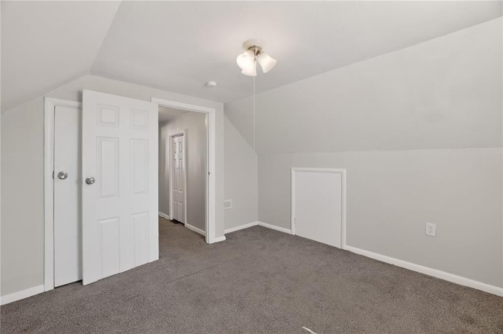 7409 WALROND Avenue — photo 19