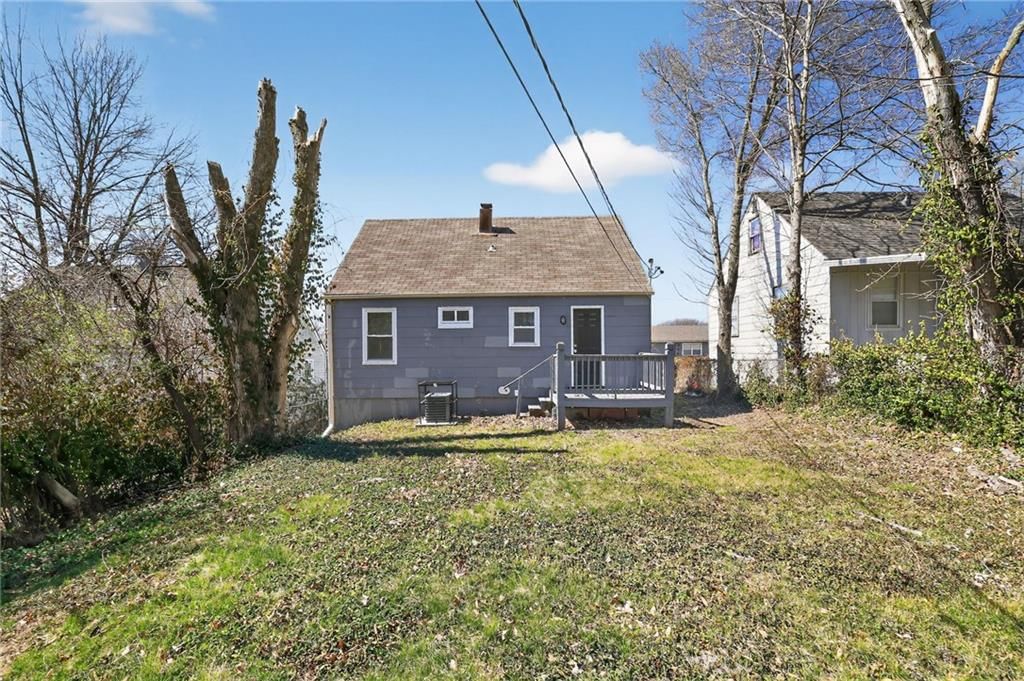 7409 WALROND Avenue — photo 27