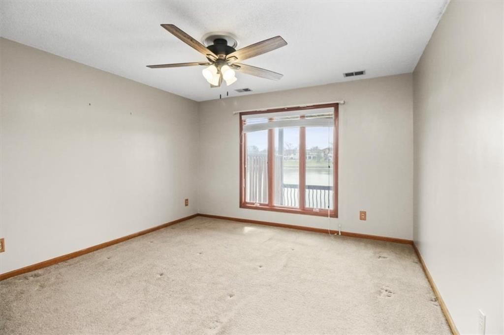 611 NE La Costa Street — photo 33