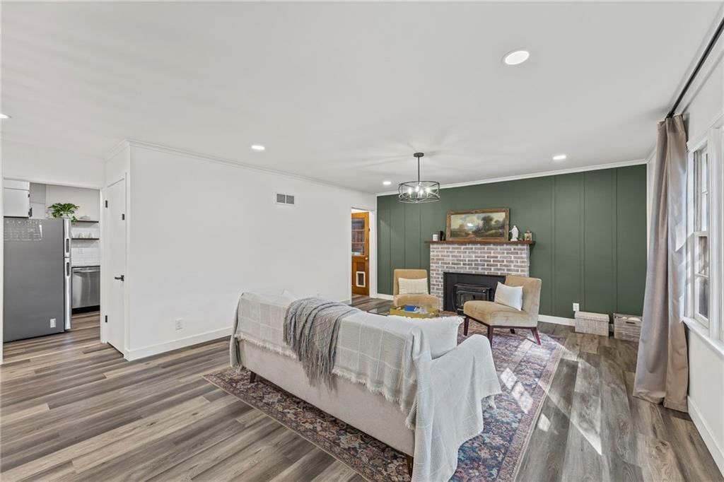 227 W 2nd Street — photo 17