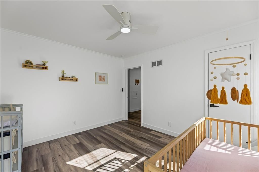 227 W 2nd Street — photo 19
