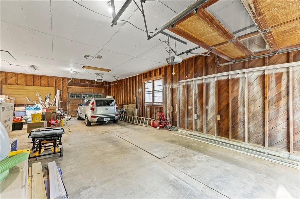 227 W 2nd Street — photo 32