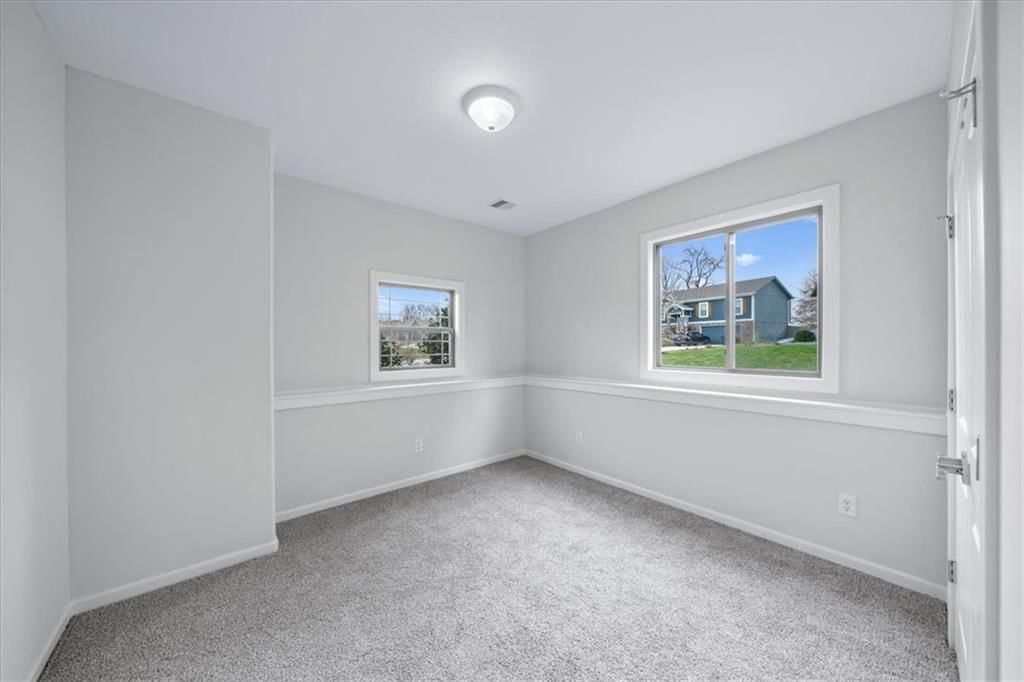 205 NE Hoot Owl Street — photo 22
