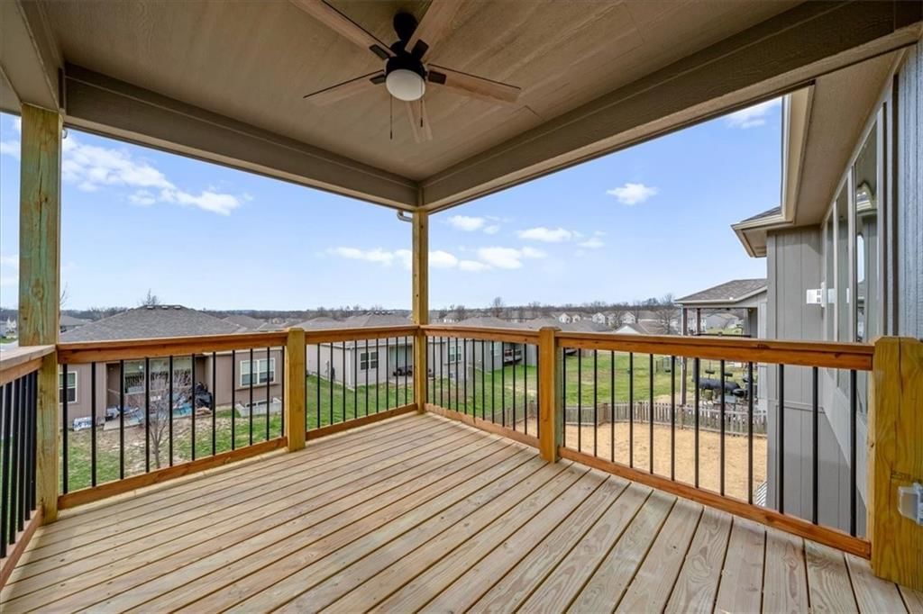 205 NE Hoot Owl Street — photo 24