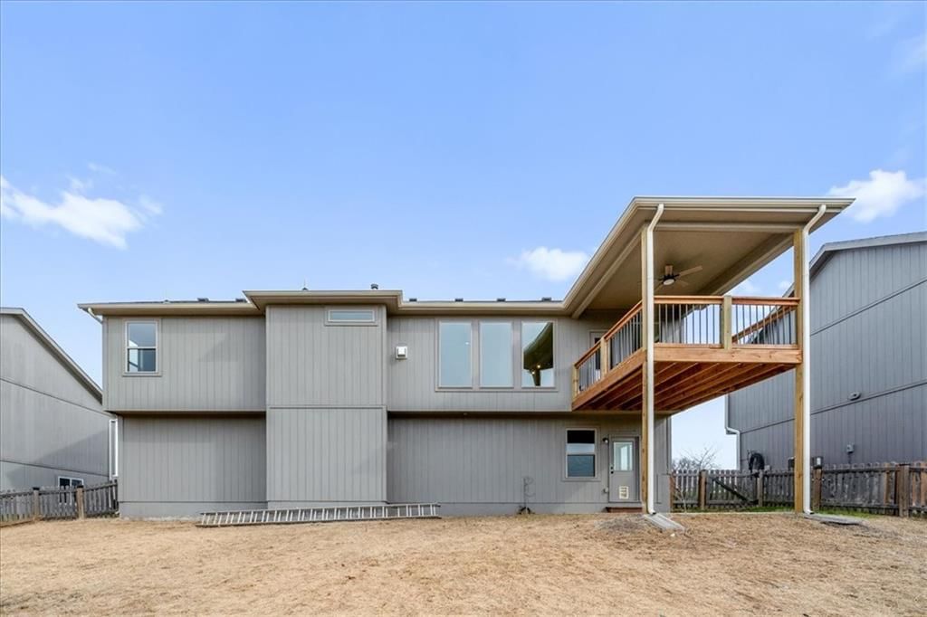 205 NE Hoot Owl Street — photo 25