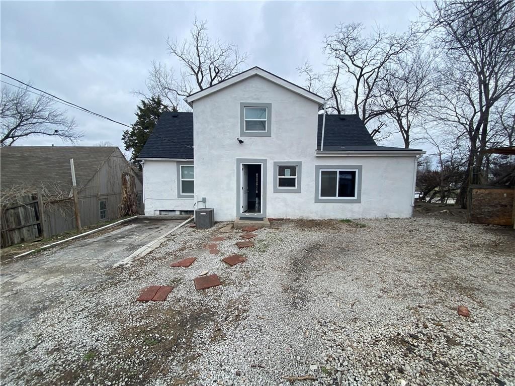 2527 Nebraska Avenue — photo 3