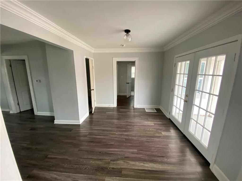 2527 Nebraska Avenue — photo 6