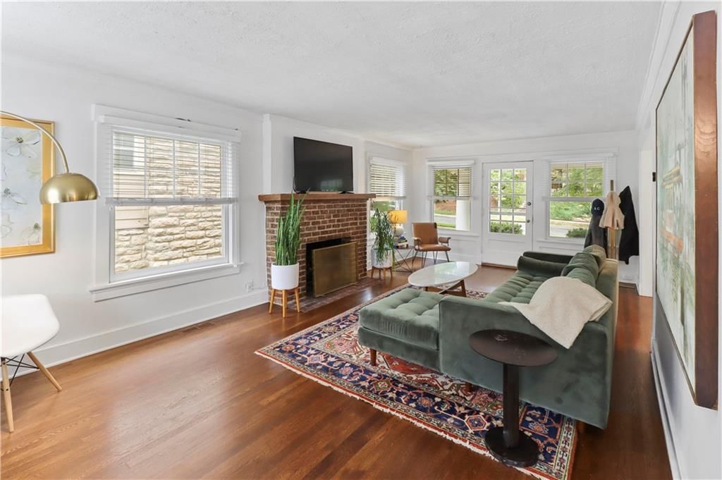 408 W 61st Street — photo 16
