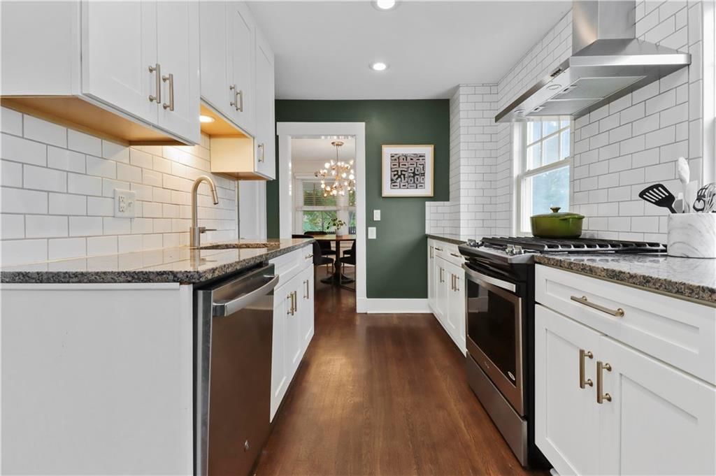 408 W 61st Street — photo 21