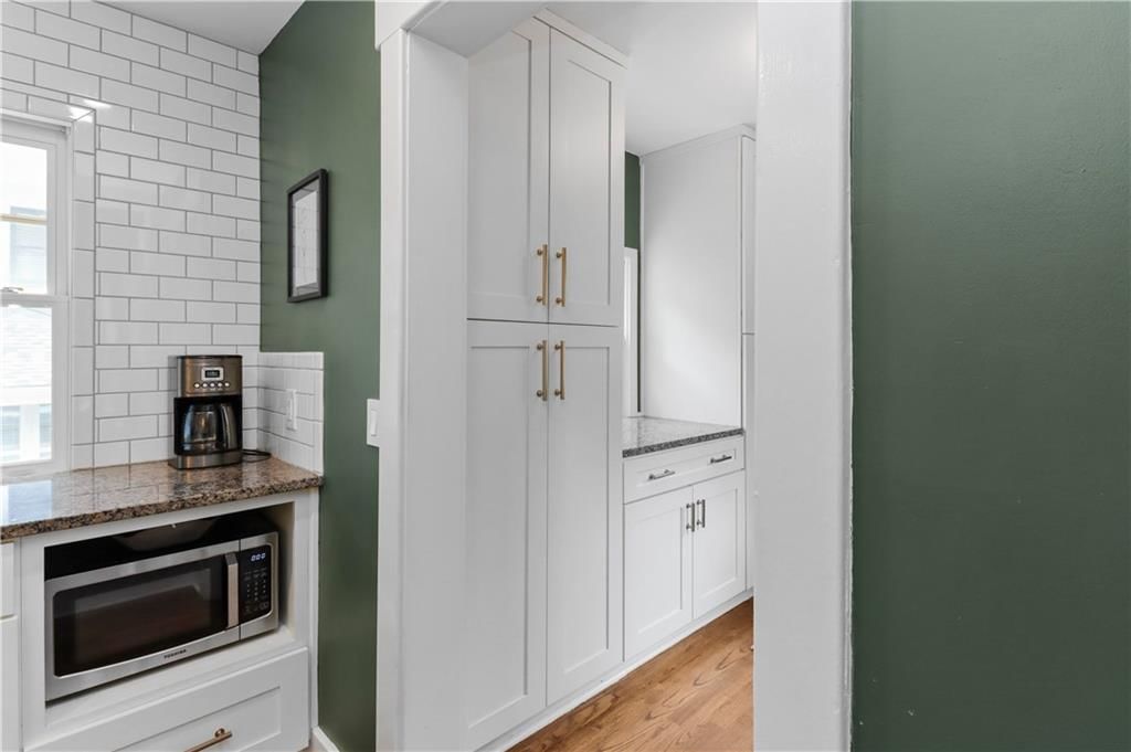 408 W 61st Street — photo 23