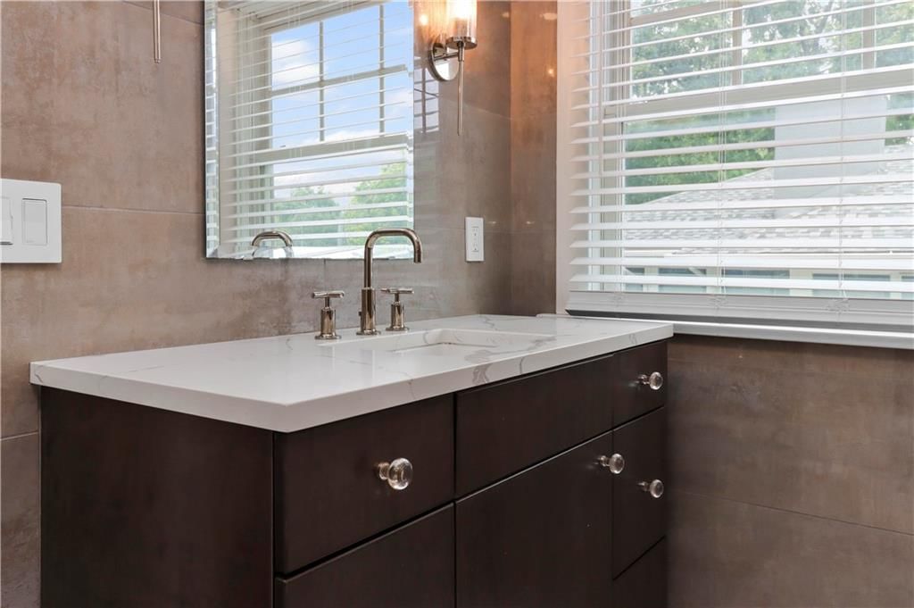 408 W 61st Street — photo 34