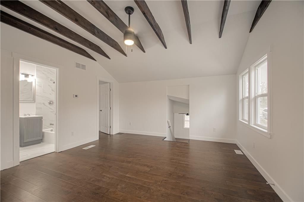 6000 NE 52nd Street — photo 3