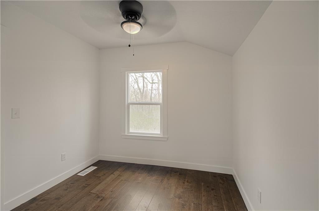 6000 NE 52nd Street — photo 12