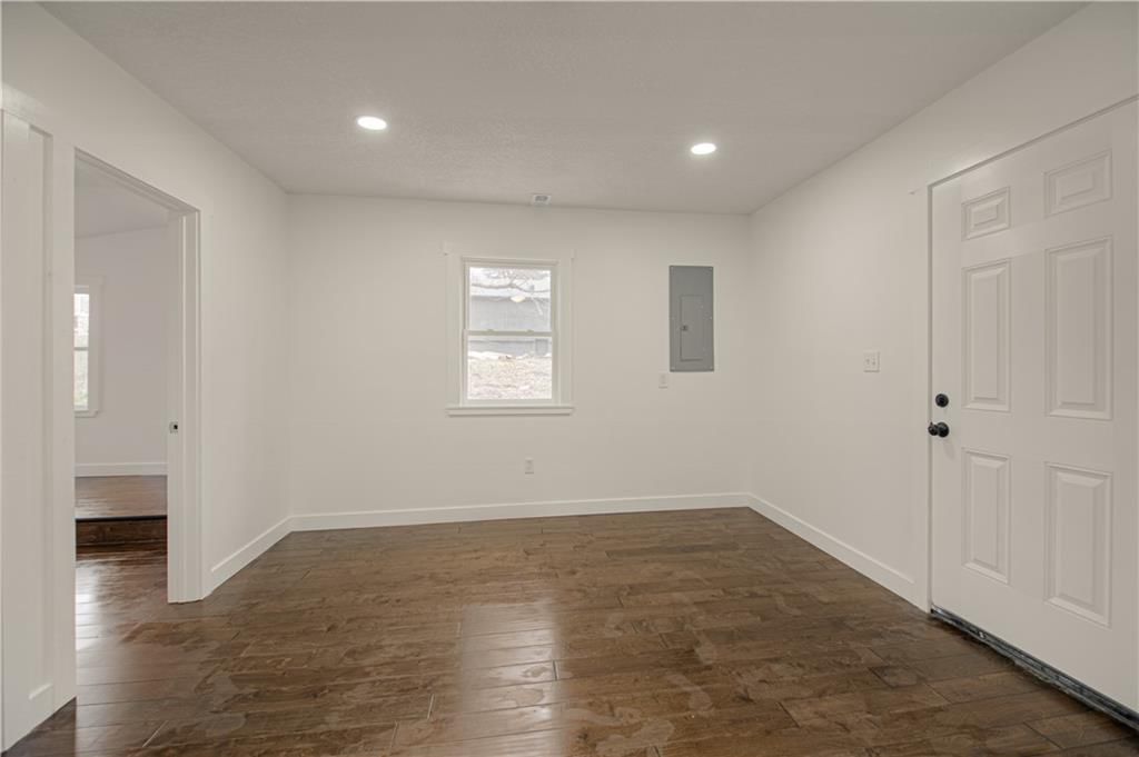 6000 NE 52nd Street — photo 16