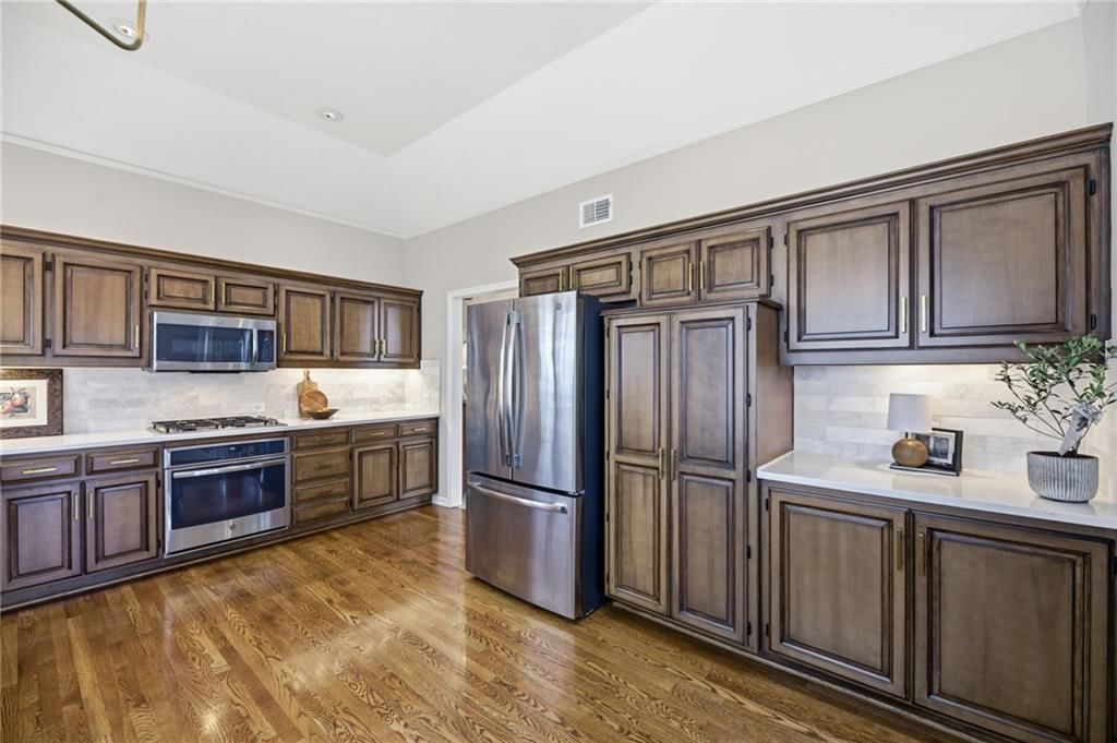 8909 W 142nd Court — photo 11