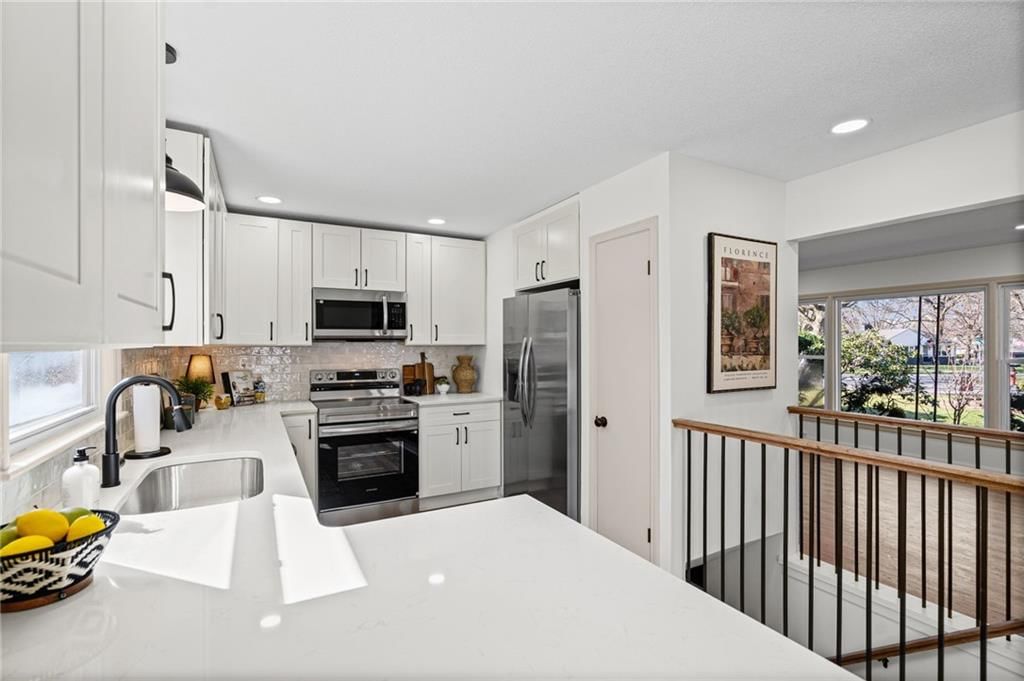 4515 Norwood Avenue — photo 4