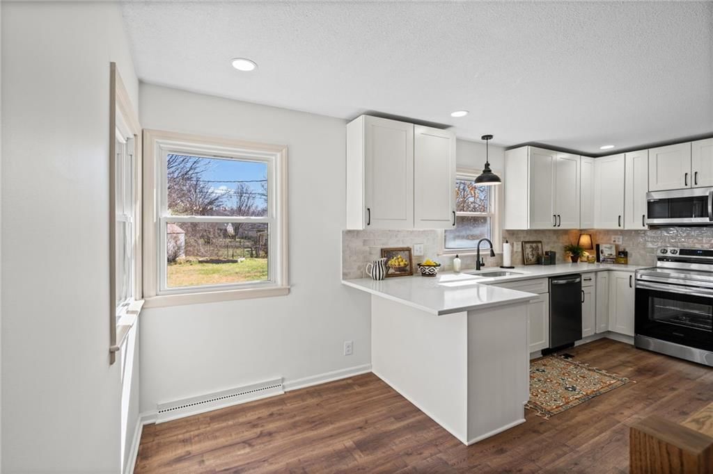 4515 Norwood Avenue — photo 5