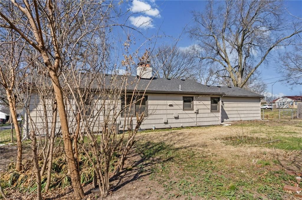4515 Norwood Avenue — photo 32