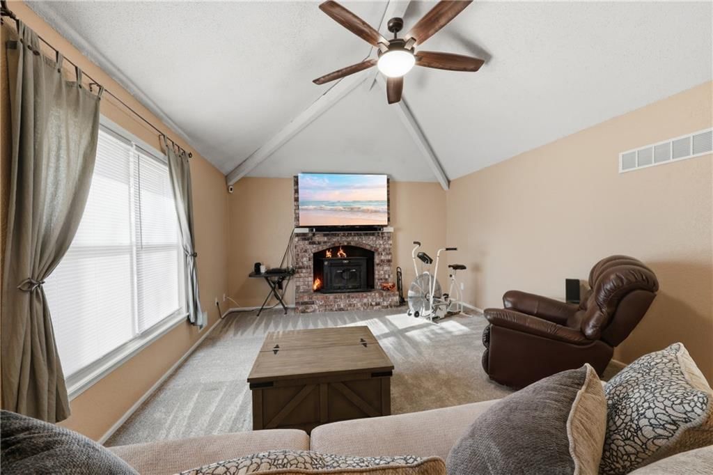 3521 NE Stanton Street — photo 2