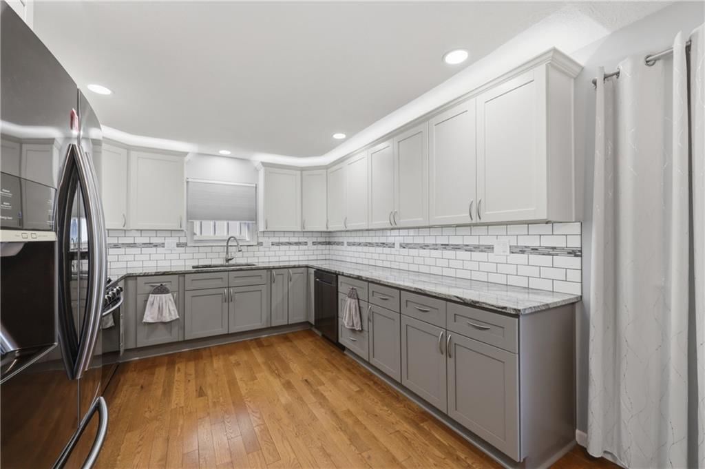 3521 NE Stanton Street — photo 5