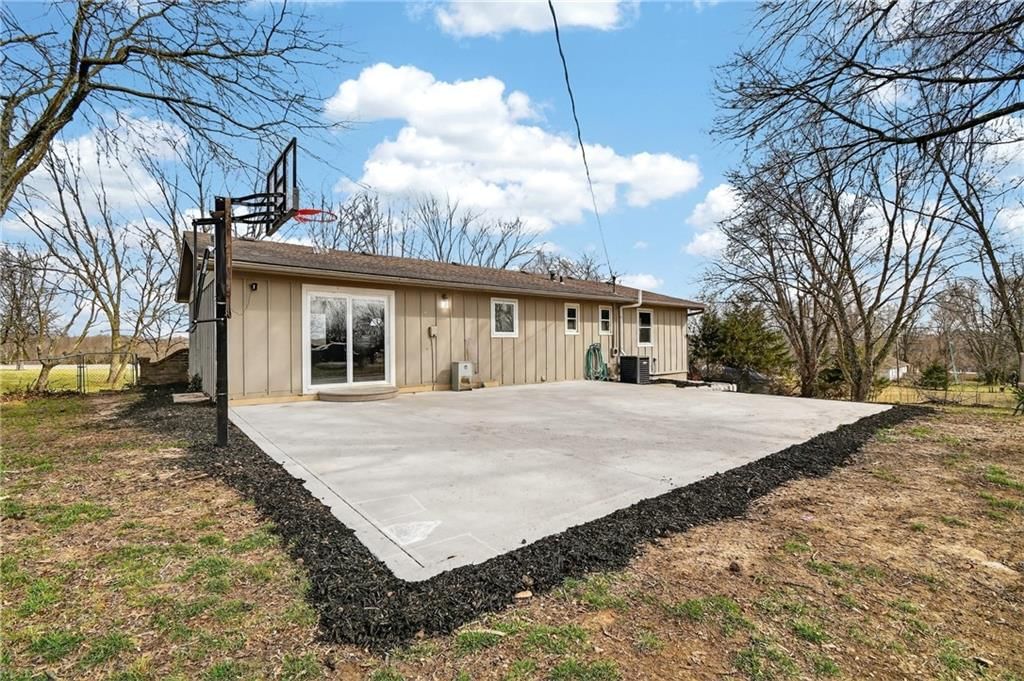 23718 S State Route 291 Highway — photo 35