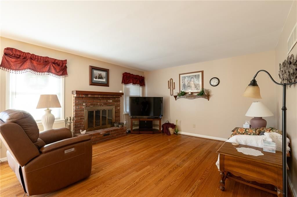 7311 Hedges Avenue — photo 6