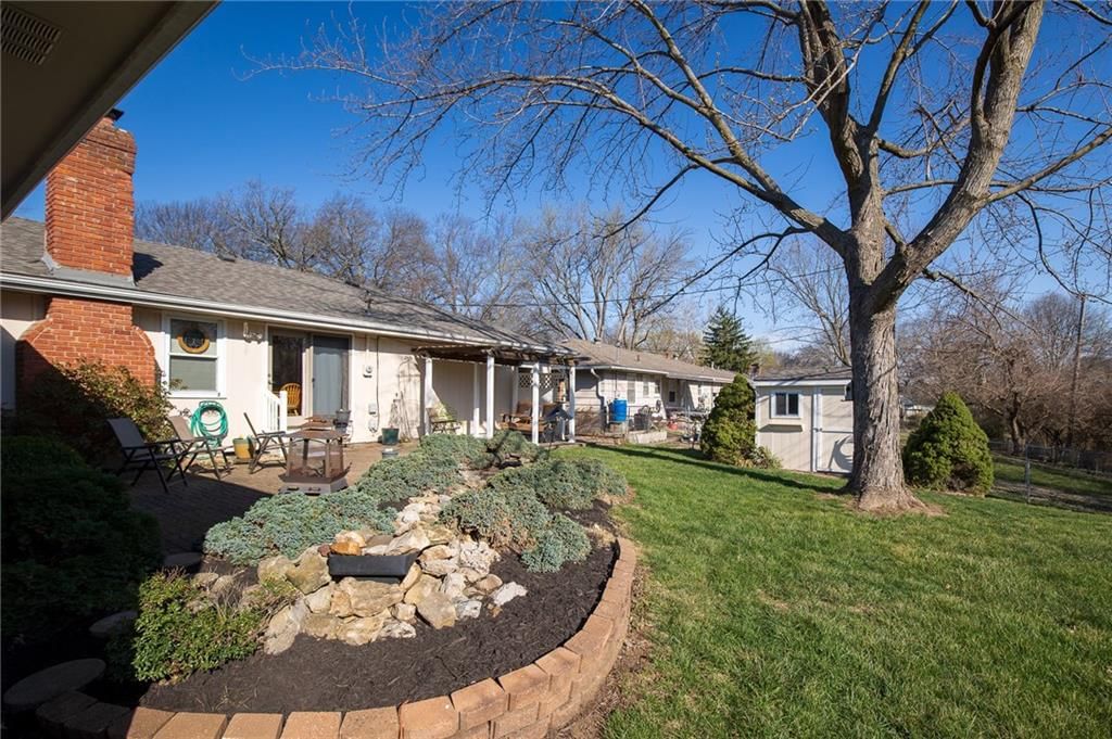7311 Hedges Avenue — photo 32