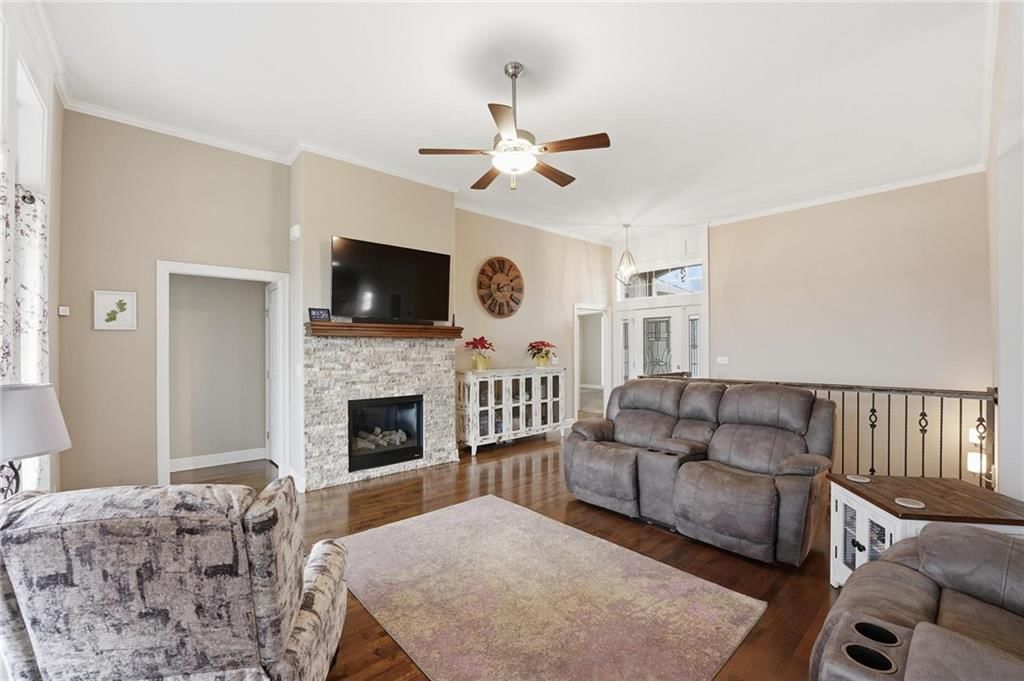 909 SE Forest Ridge Court — photo 8