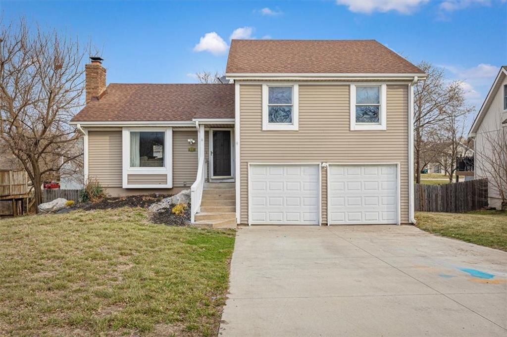 210 N 14th Street, Louisburg, KS