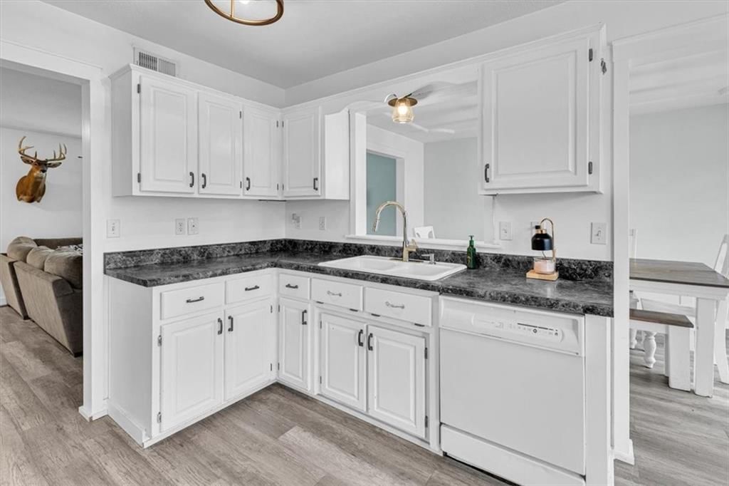 210 N 14th Street — photo 12