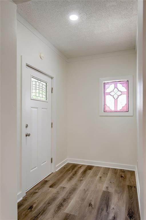 217 N VALLEY Street — photo 4
