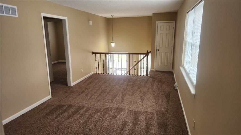 8736 N HULL Avenue — photo 4
