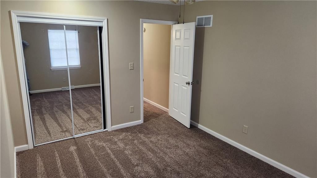 8736 N HULL Avenue — photo 5