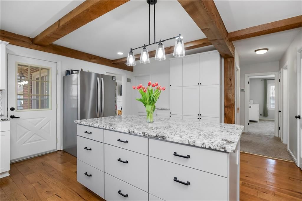 1804 W Liberty Drive — photo 3