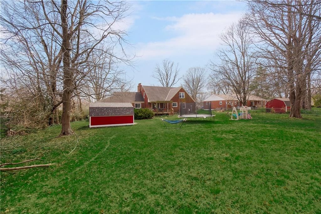 1804 W Liberty Drive — photo 4
