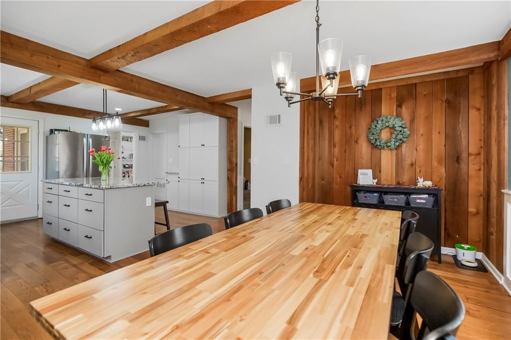 1804 W Liberty Drive — photo 5