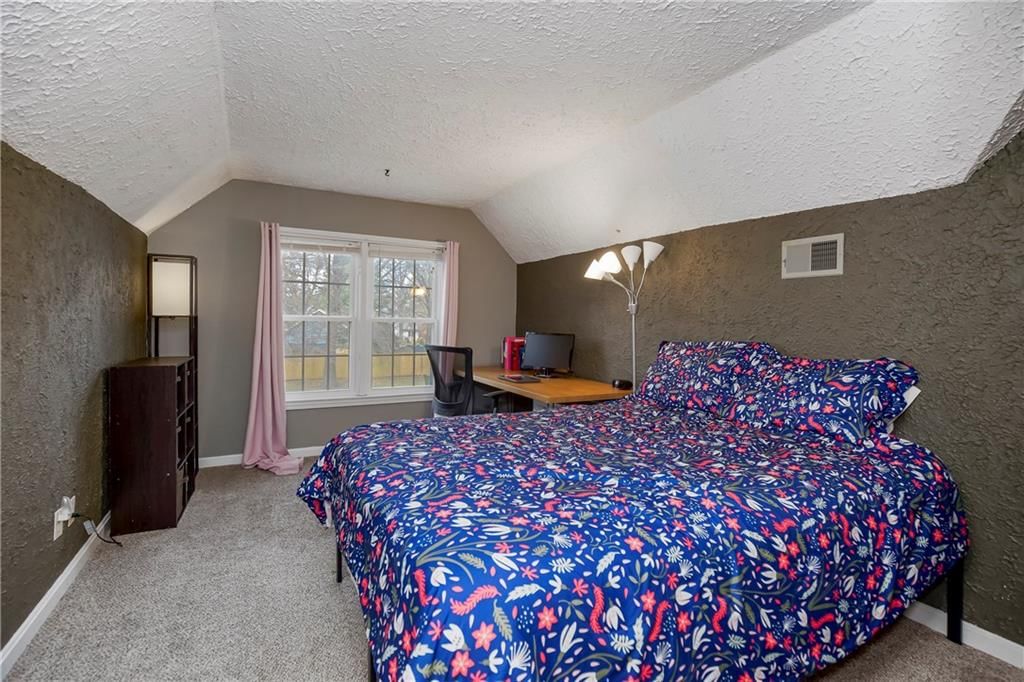 1804 W Liberty Drive — photo 28