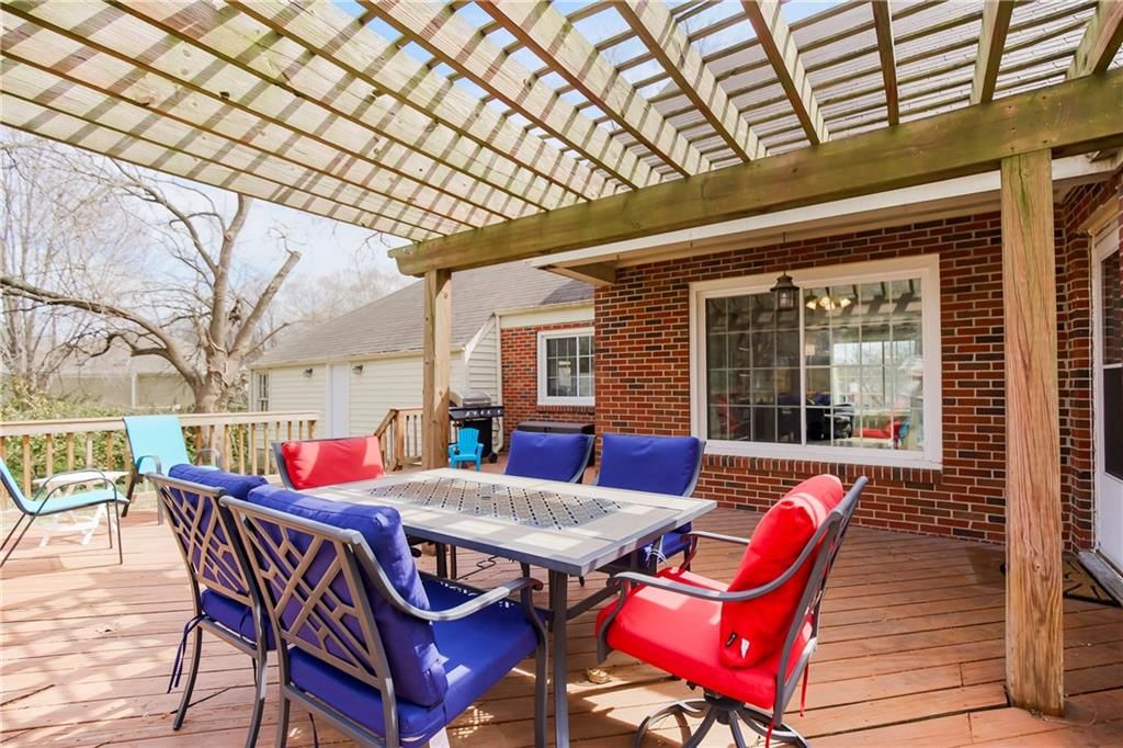 1804 W Liberty Drive — photo 32