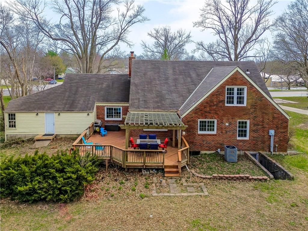 1804 W Liberty Drive — photo 46