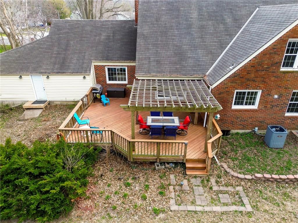 1804 W Liberty Drive — photo 47
