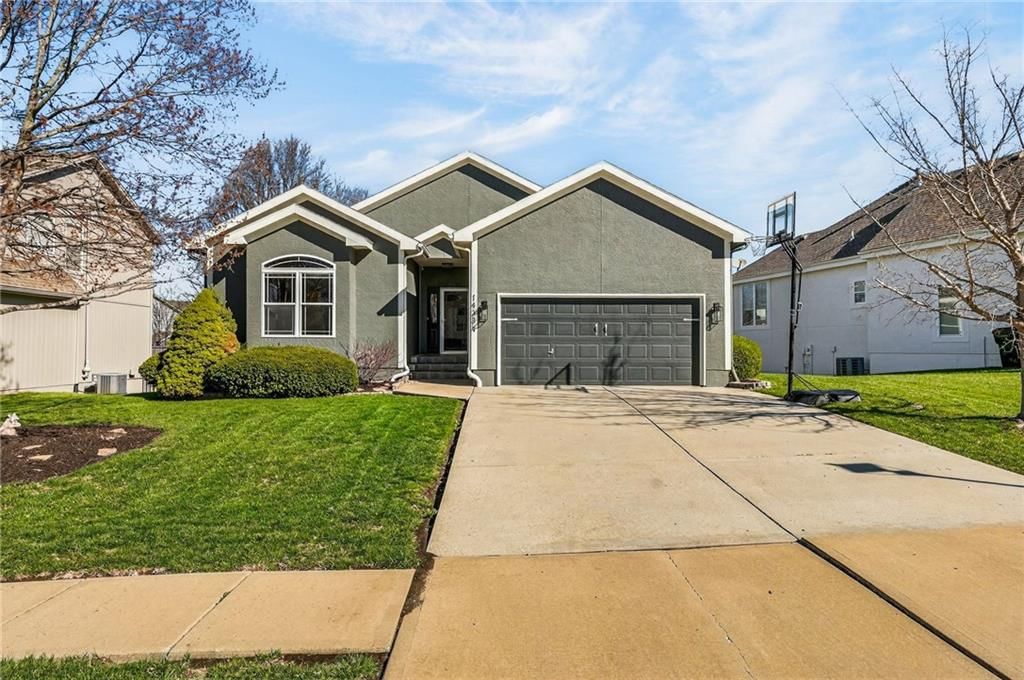 14234 W 155 Street, Olathe, KS