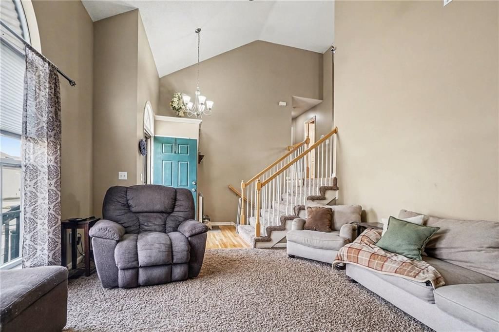 8528 N AVA Avenue — photo 5