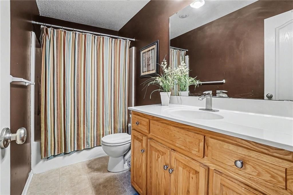 8528 N AVA Avenue — photo 11