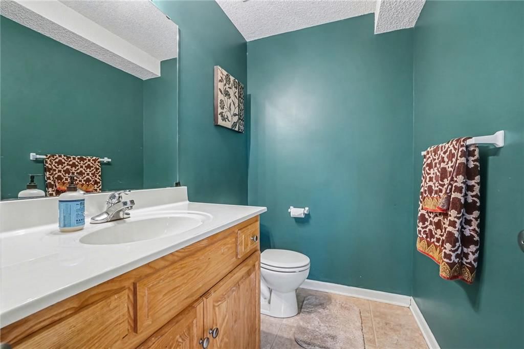 8528 N AVA Avenue — photo 22