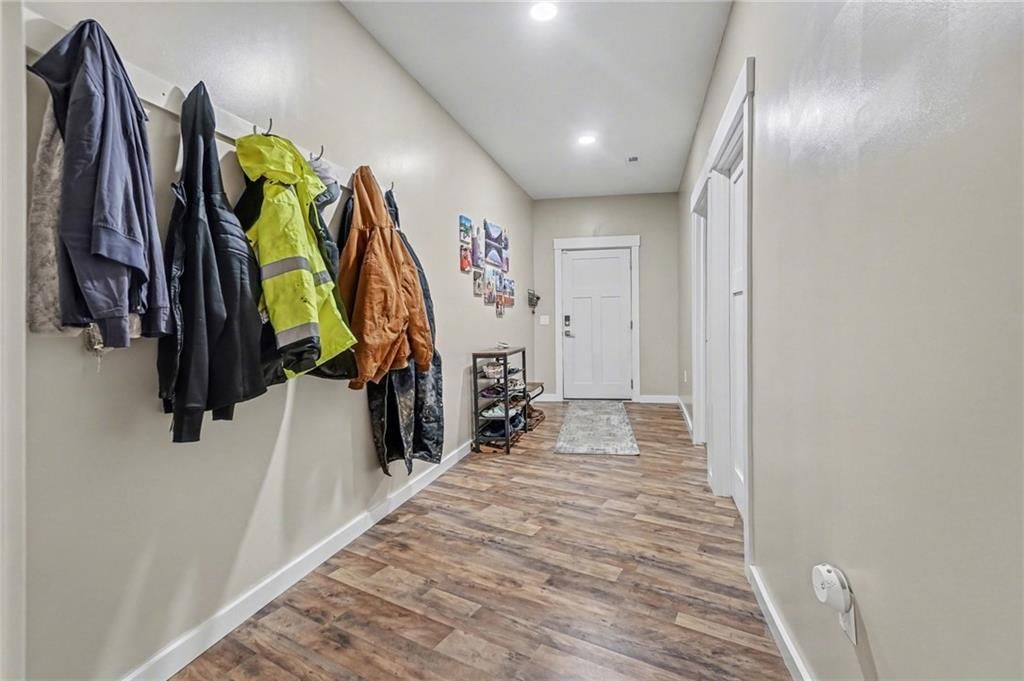 1407 Burnside Avenue — photo 26