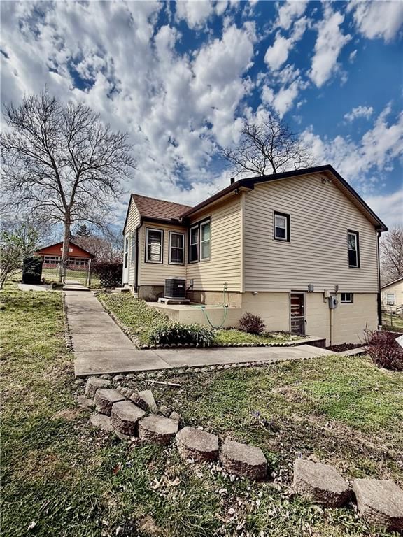 2319 S Hawthorne Avenue — photo 37