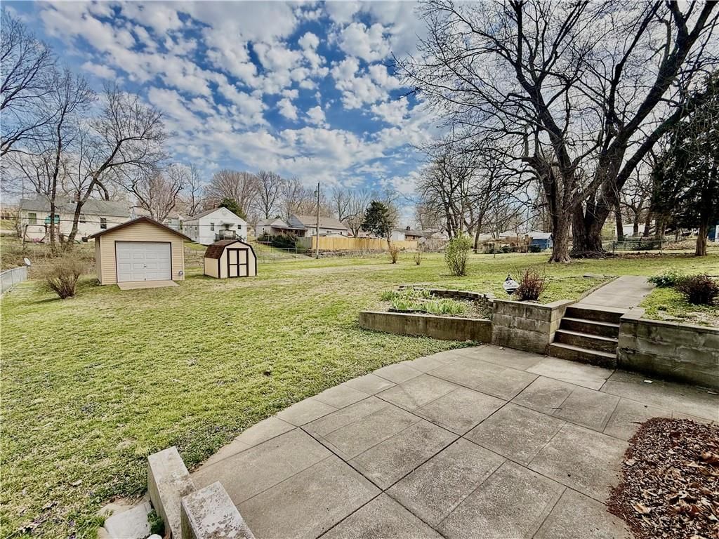 2319 S Hawthorne Avenue — photo 38