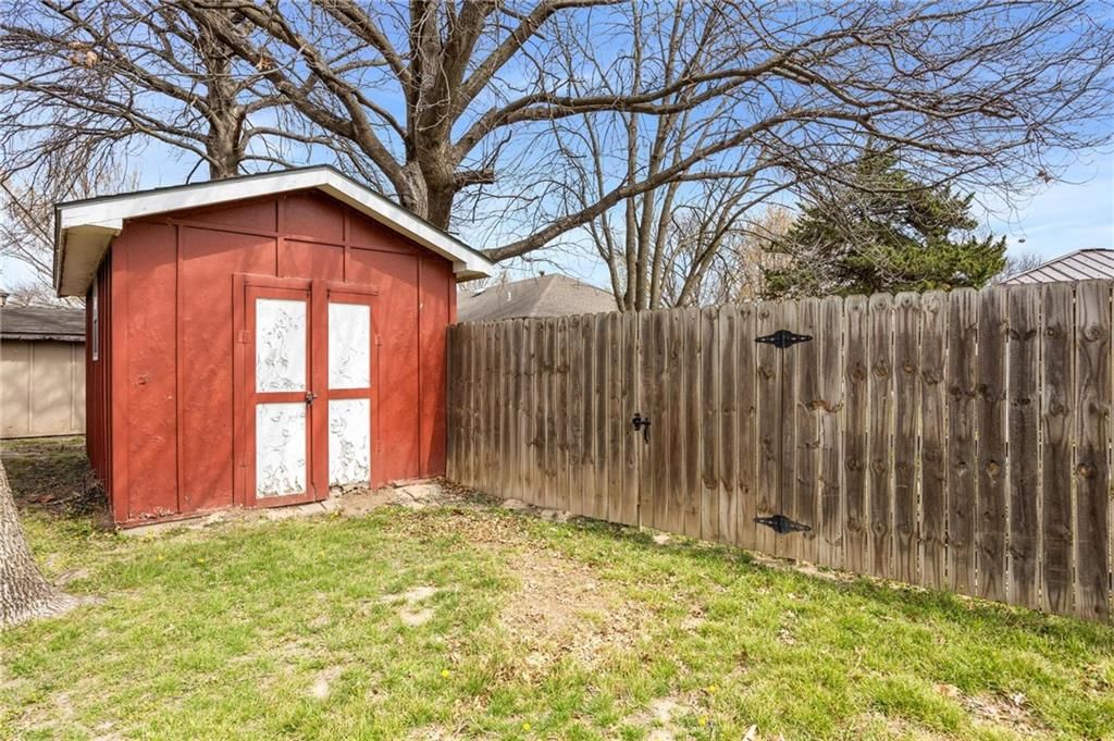 402 W McKinley N/A — photo 26