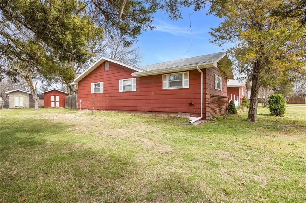 402 W McKinley N/A — photo 27